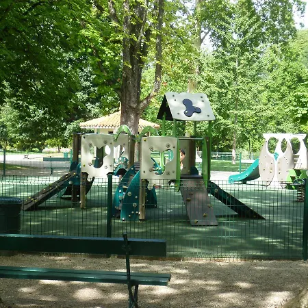 Fabul'house Αλμπί